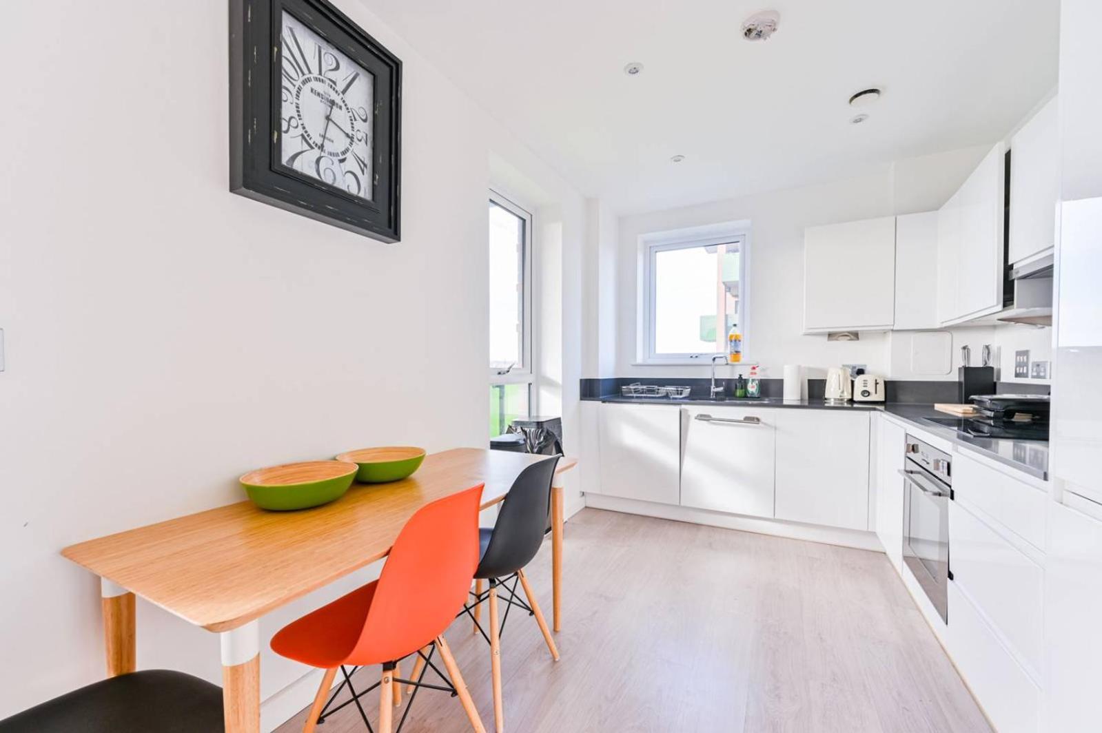 2 Bed Only 15 Mins From Apartament *